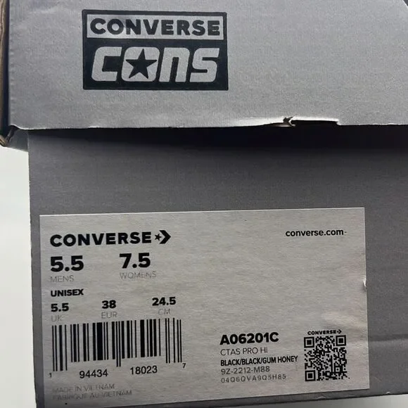 Converse Chuck Taylor All Star Pro Black Corduroy Gum High Top Women 7.5 NWT - Picture 4 of 8